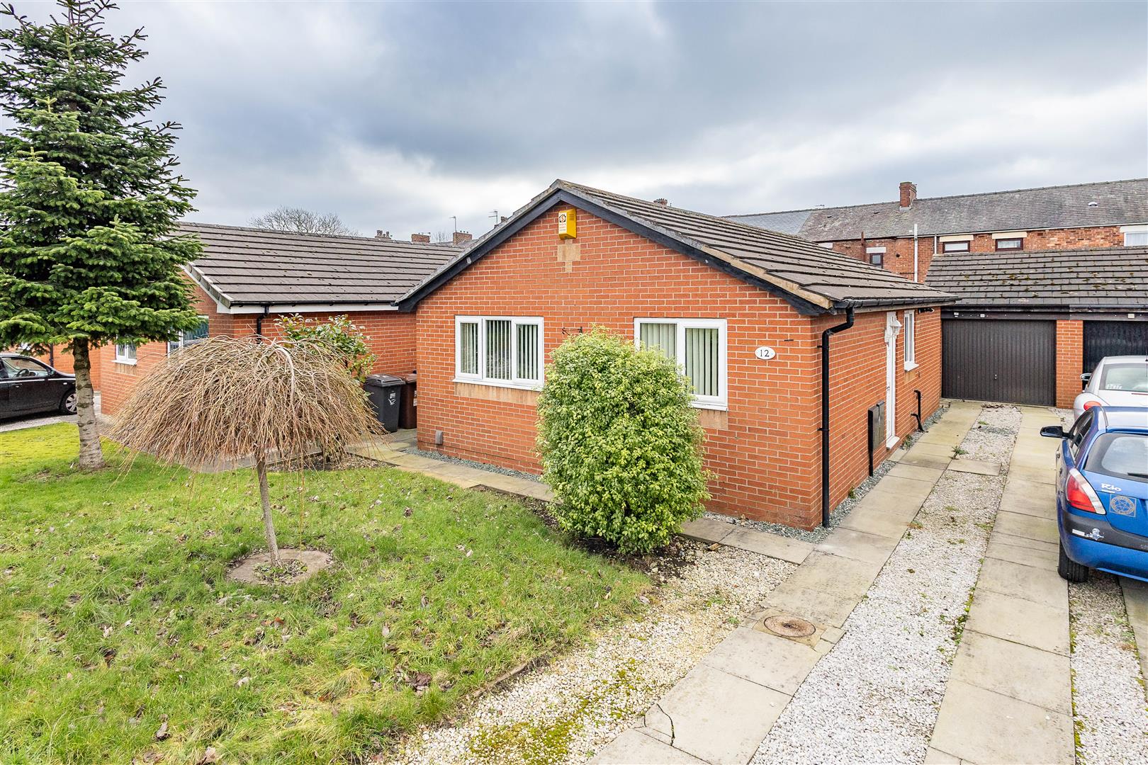 2 bed property in Pasture Field Close, Leyland
